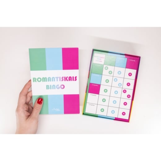Joyful Couple Romantiskais Bingo