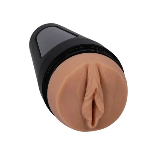 Masturbatorius Main Squeeze: Lulu Chu