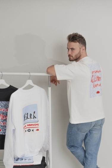 Unisex džemperis Geros vibracijos (baltas)