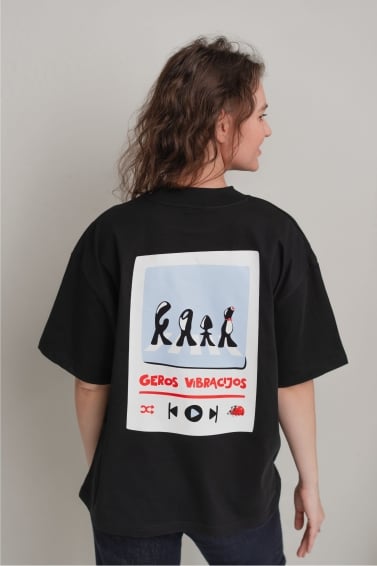 Unisex marškinėliai Geros vibracijos (juoda)