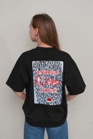 Unisex marškinėliai Atsargiai šlapia (juoda)